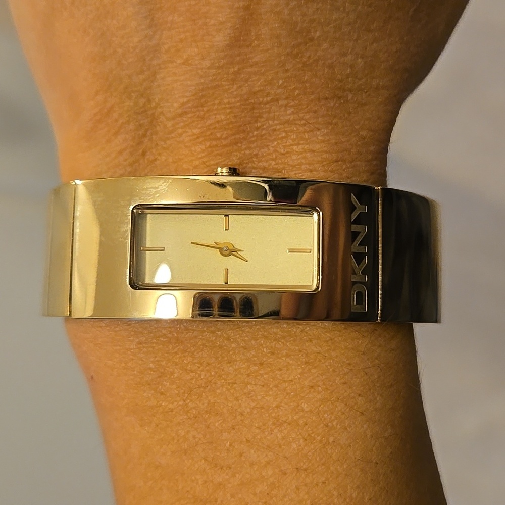 Dkny Watch - image 3